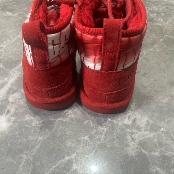 UGG NEUMEL LTA WAVELENGTH CHUKKA SAMBA RED/ WHITE SZ 9 MEN’S BOOTS 1137392 $141 - Picture 6 of 6